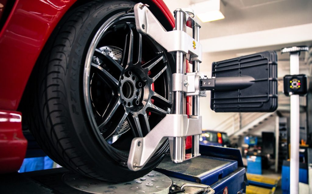 Wheel alignment Service